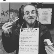 Laureato in Filologia, Letteratura e Tradizione classica impartisce lezioni di Greco e Latino (lingua e letteratura), Italiano, Inglese